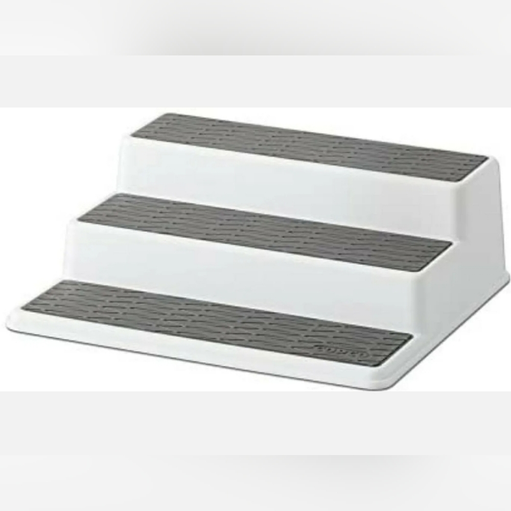 Copco  10 Inch Non-Skid 3 Tier Organizer Used